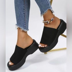 Sincerely Jules Black Stretch Single Band Sandals Size 7.5 platform